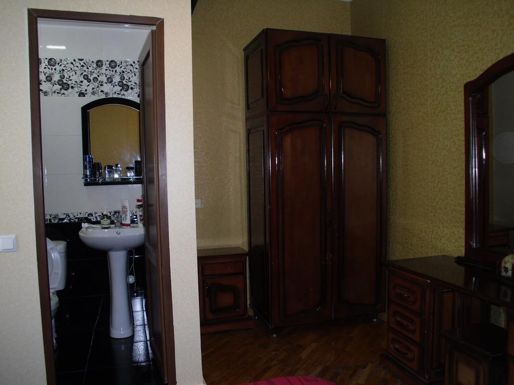 Suliko Guest House バトゥーミ エクステリア 写真