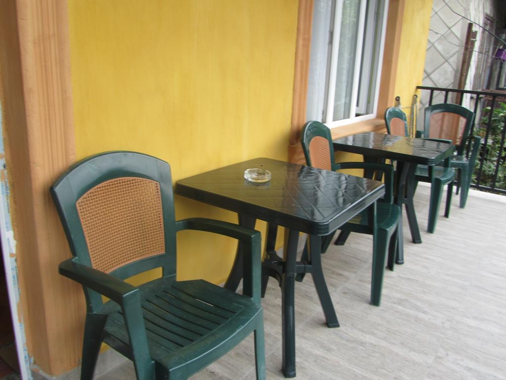 Suliko Guest House バトゥーミ 部屋 写真