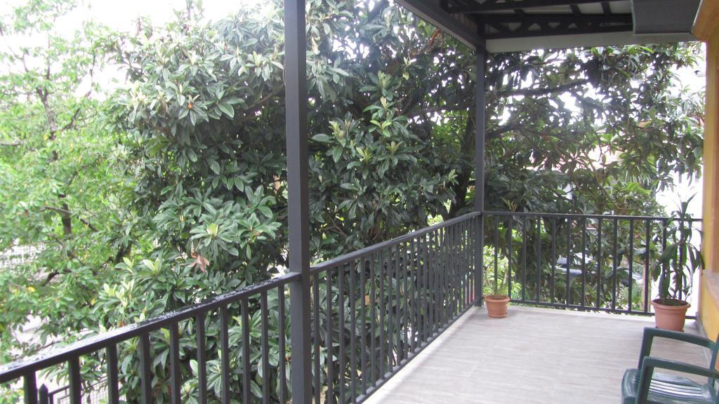 Suliko Guest House バトゥーミ エクステリア 写真