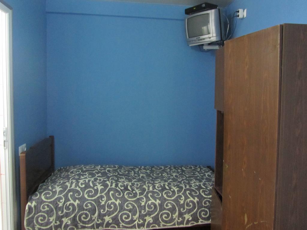 Suliko Guest House バトゥーミ 部屋 写真