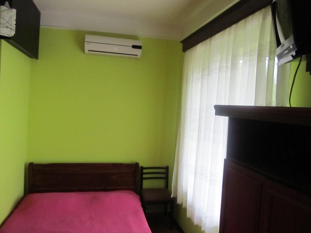 Suliko Guest House バトゥーミ エクステリア 写真