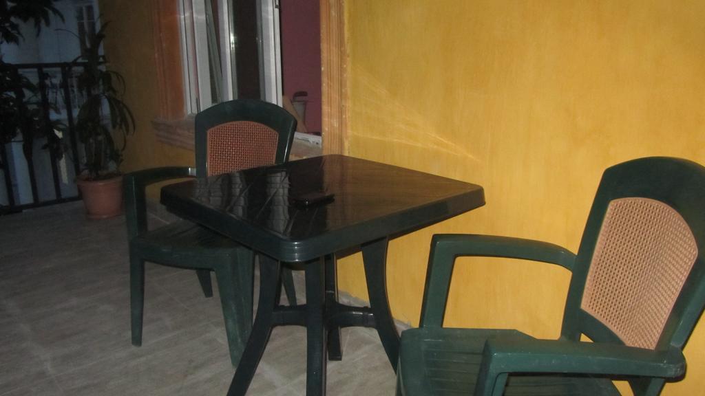 Suliko Guest House バトゥーミ 部屋 写真