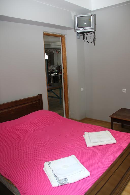 Suliko Guest House バトゥーミ エクステリア 写真