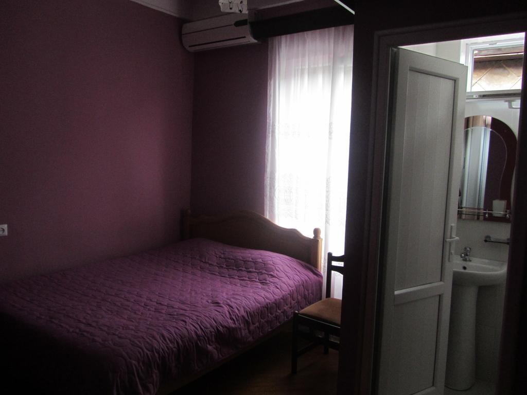 Suliko Guest House バトゥーミ エクステリア 写真