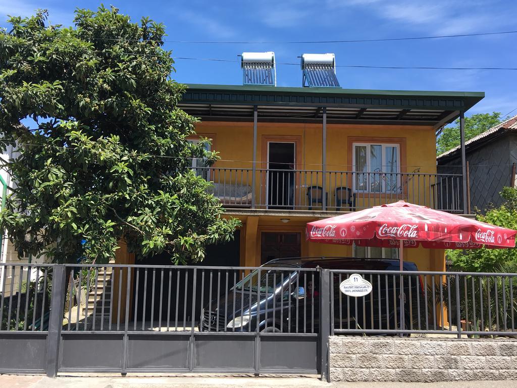 Suliko Guest House バトゥーミ エクステリア 写真